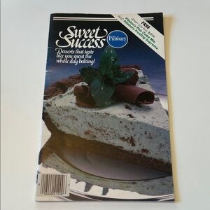 Vintage Pillsbury Sweet Success Cookbook dessert cooking booklet 1980